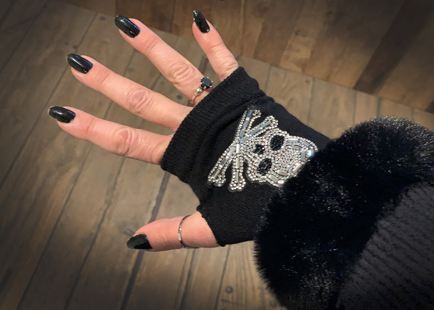Rhinestone Skull Fingerless Gloves