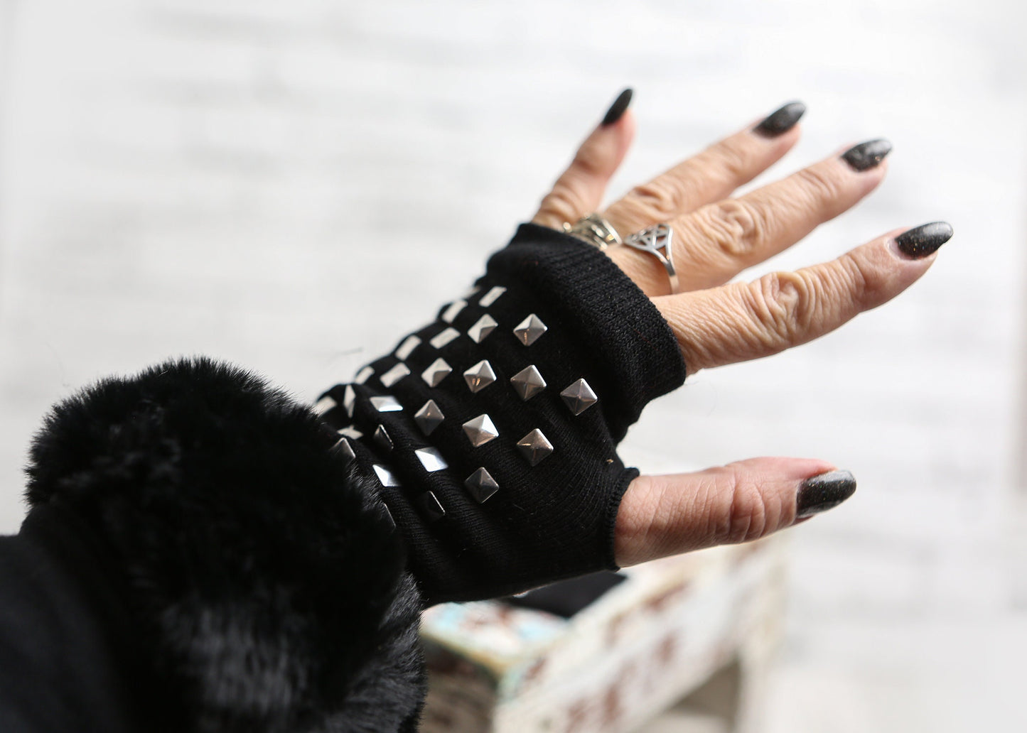 Metal Rivet Fingerless Gloves