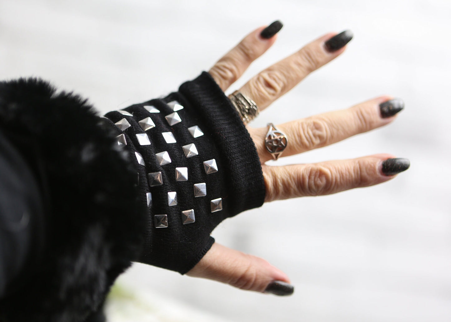 Metal Rivet Fingerless Gloves