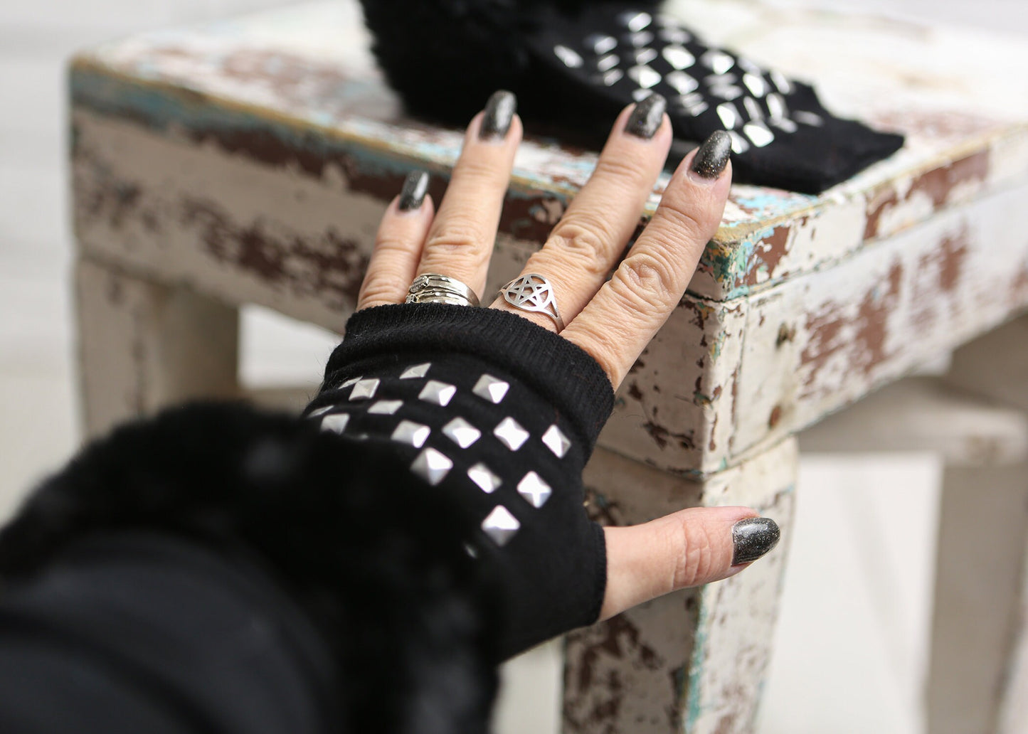 Metal Rivet Fingerless Gloves