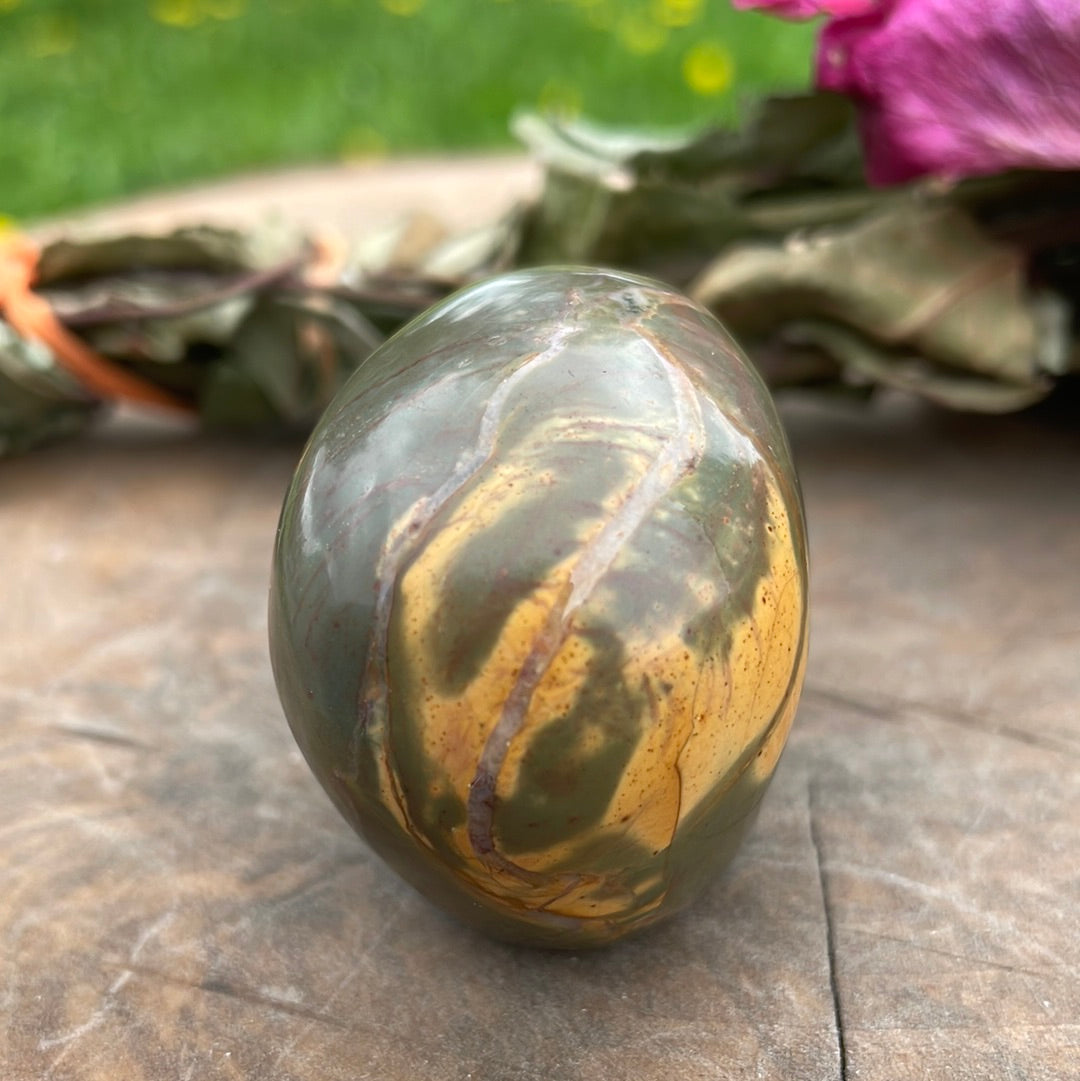 Bamboo Leaf Crystal Skull