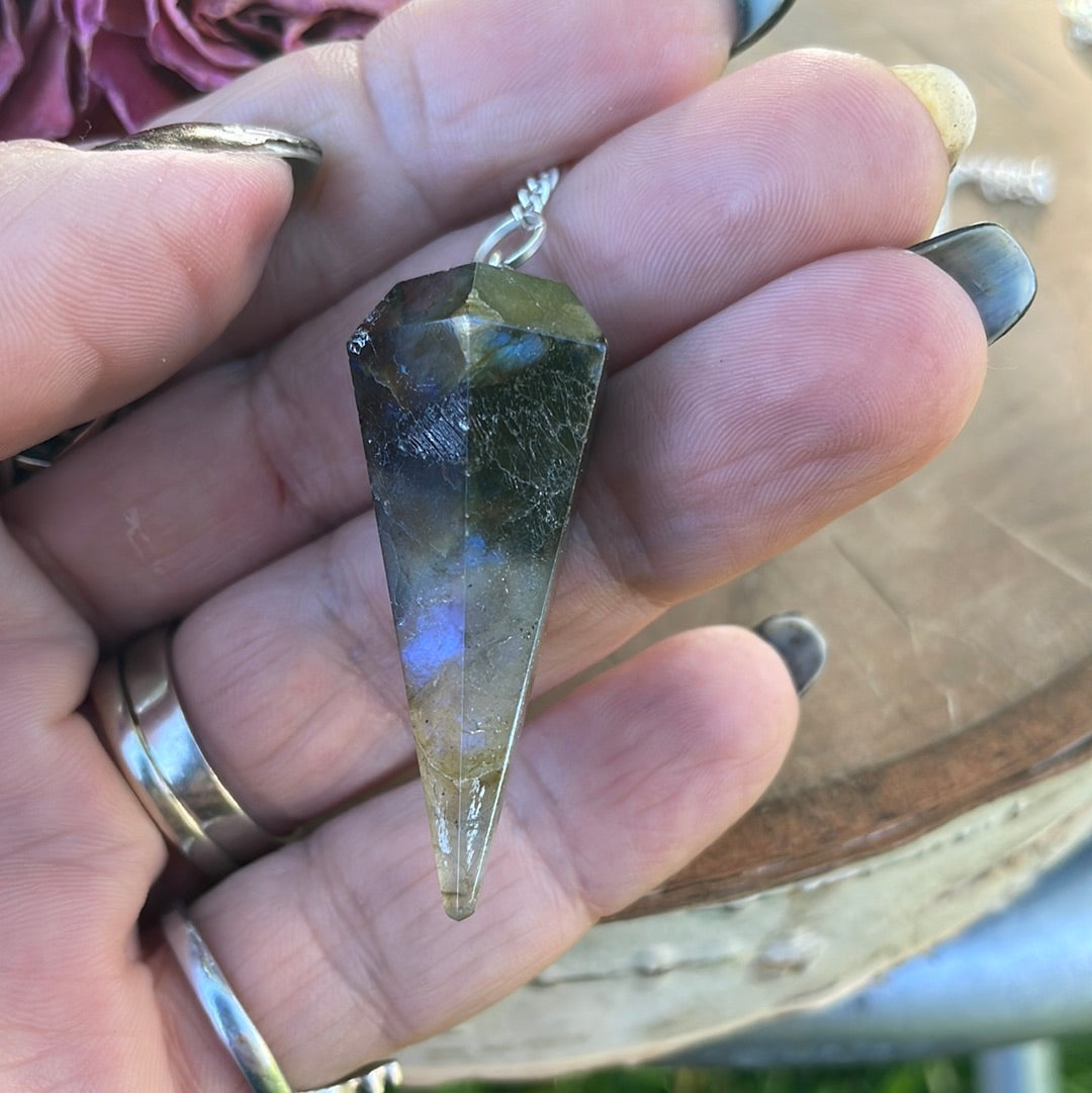 Pendulum - Labradorite